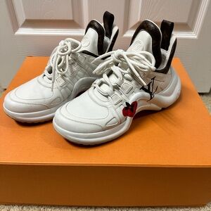 Louis Vuitton Kids White Sneakers with Brown Monogram Trim and Red Heart Accent